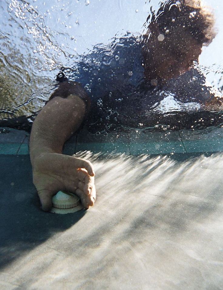 Dein Gesicht mit Poolwasser waschen? Warum du Chlor in deinem Wasser nicht ignorieren solltest